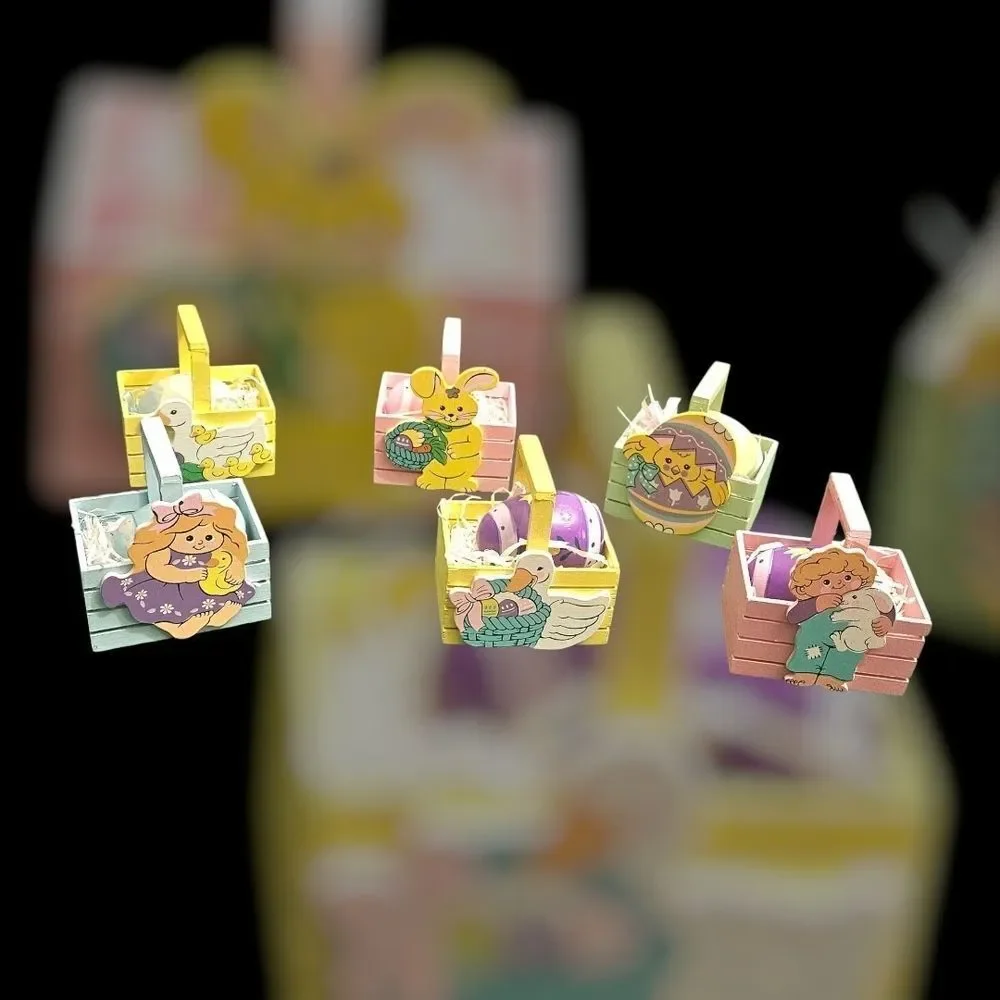 Vintage 1980s Mini Wooden Easter Baskets – Set of 6